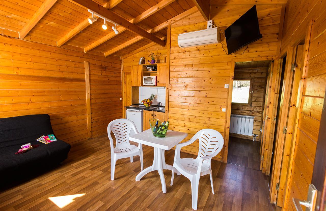 Camping Esponellà Exterior foto